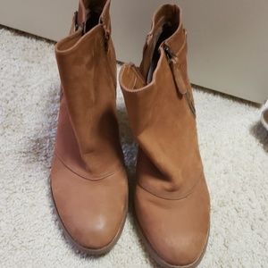 Ankle boots